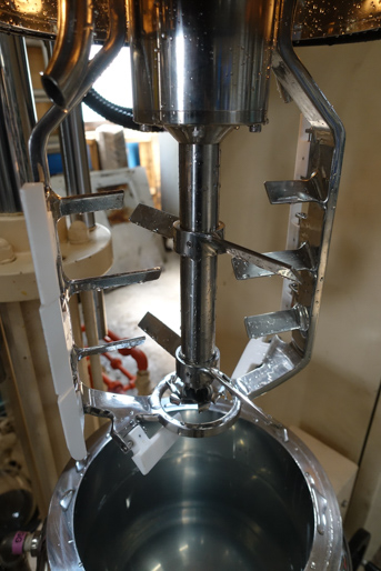 真空乳化装置<br><br>真空乳化釜