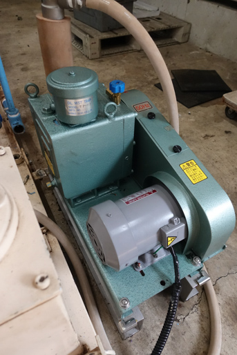 真空乳化装置<br><br>真空乳化釜