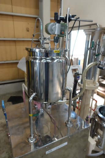 真空乳化装置<br><br>真空乳化釜