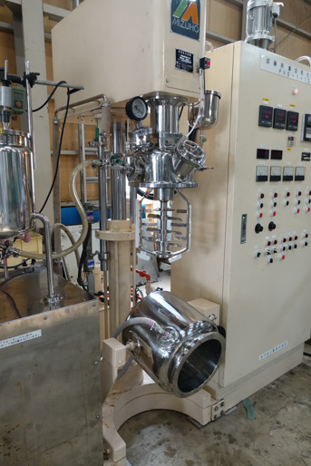 真空乳化装置<br><br>真空乳化釜