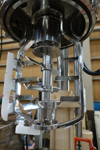 真空乳化装置<br><br>真空乳化釜