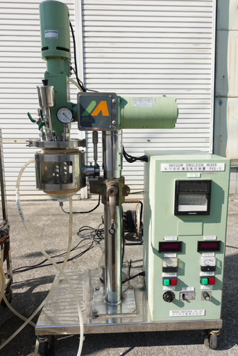 真空乳化装置<br><br>真空乳化釜<br><br>アジホモミキサー