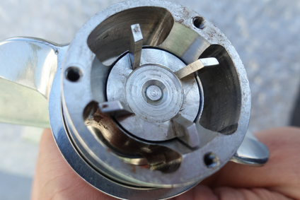 真空乳化装置<br><br>真空乳化釜<br><br>アジホモミキサー