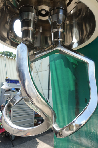 万能混合<br>撹拌機<br><br>混合撹拌機