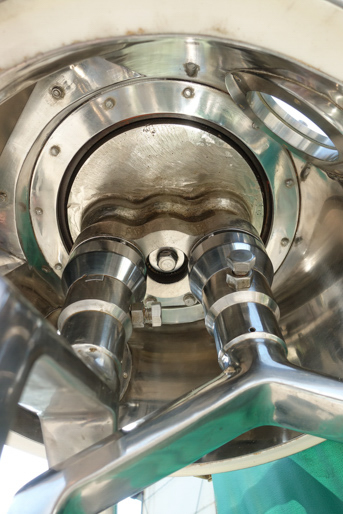 万能混合<br>撹拌機<br><br>混合撹拌機