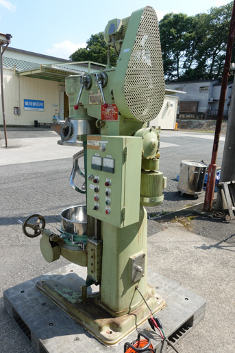 万能混合<br>撹拌機<br><br>混合撹拌機