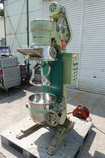 万能混合<br>撹拌機<br><br>混合撹拌機