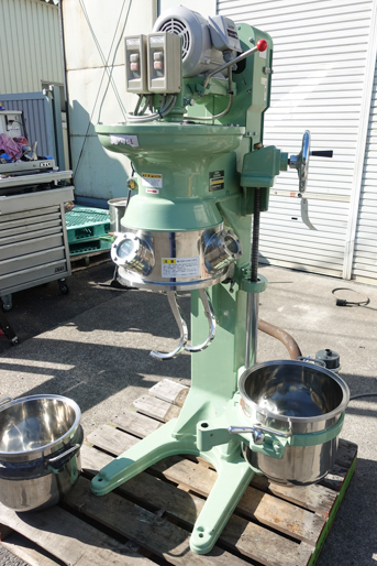 万能混合撹拌機<br><br>混合撹拌機<br><br>真空･脱気