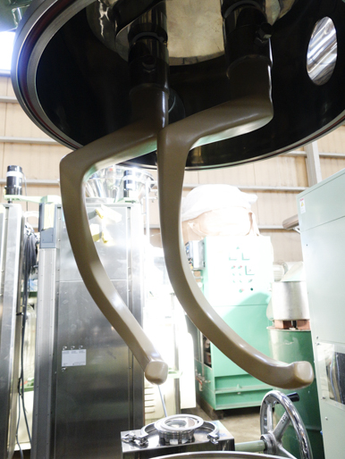 混合撹拌機<br><br>万能混合撹拌機