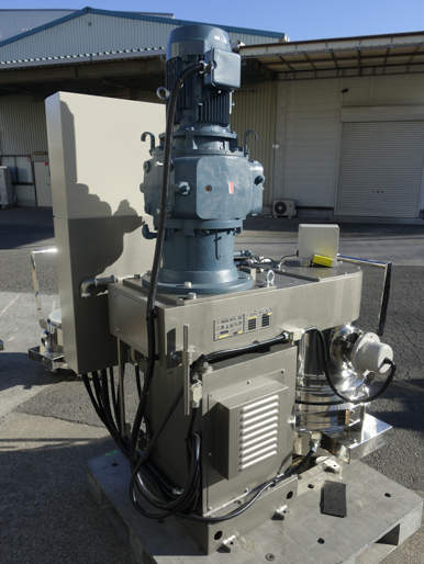 プラネタリーミキサー<br><br>ラムプレス付き