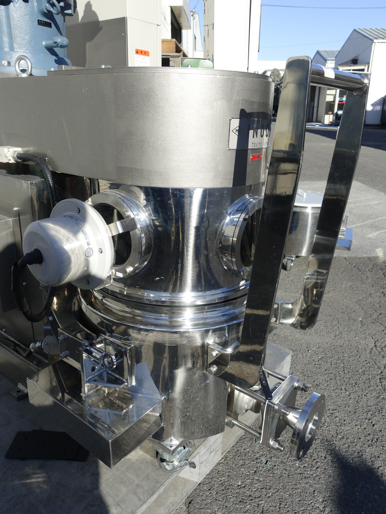 プラネタリーミキサー<br><br>ラムプレス付き