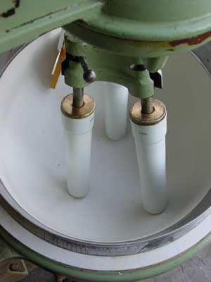 撹拌擂潰機<br>ライカイ機<br>(すり潰し機)