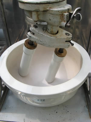 撹拌擂潰機<br>ライカイ機<br>(すり潰し機)