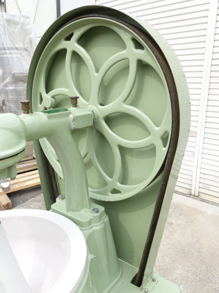 石川式<br>撹拌<br>擂潰機<br><br>ライカイ機