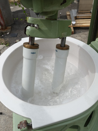 石川式<br>撹拌<br>擂潰機<br><br>ライカイ機