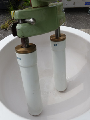 石川式<br>撹拌<br>擂潰機<br><br>ライカイ機