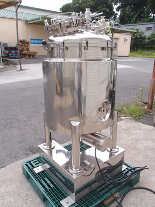 SUS316<br>撹拌槽<br><br>撹拌<br>タンク