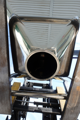 角型粉体<br>ホッパータンク<br><br>粉体用IBC