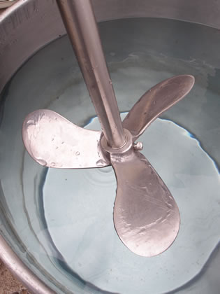 可搬式<br>撹拌機<br><br>スーパー<br>アジター