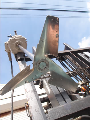 クランプ<br>可搬式<br>撹拌機