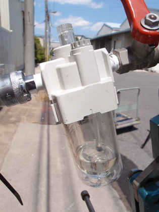 エアー<br>モーター式<br>可搬式<br>撹拌機