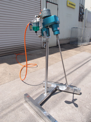 エアー<br>モーター式<br>可搬式<br>撹拌機