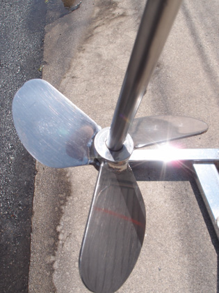 エアー<br>モーター式<br>可搬式<br>撹拌機