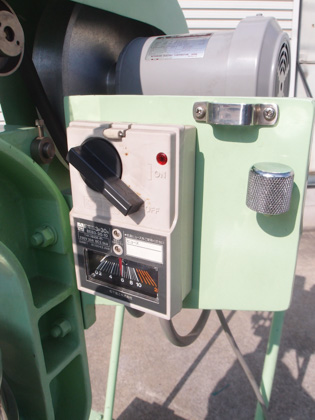 超高速<br>遠心<br>分離機<br><br>シャー<br>プレス