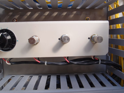 上部排出型<br>遠心分離機<br><br>バスケット<br>遠心分離機