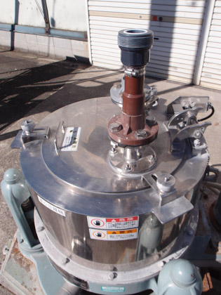 上部排出型<br>遠心分離機<br><br>バスケット<br>遠心分離機