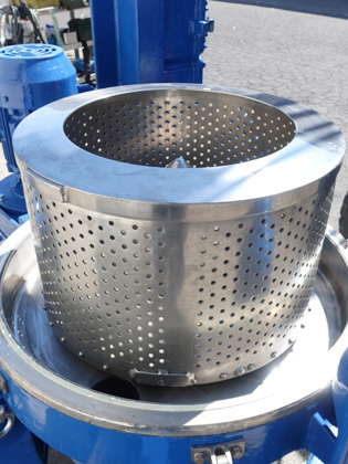 ケーシング<br>開放可能<br><br>上部排出型<br>遠心分離機