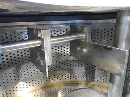 全自動式<br>底部排出型<br>遠心分離機