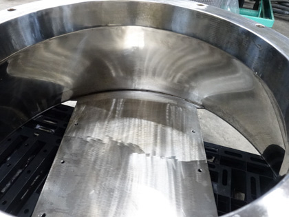 全自動式<br>底部排出型<br>遠心分離機