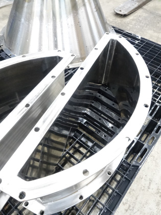 全自動式<br>底部排出型<br>遠心分離機