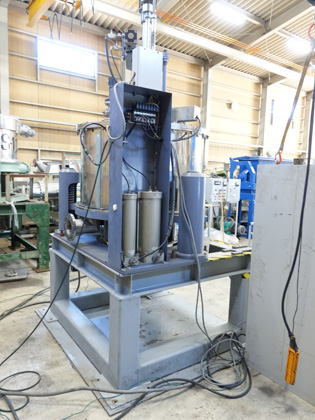 全自動式<br>底部排出型<br>遠心分離機