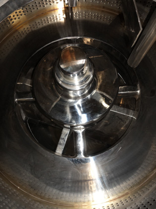 全自動式<br>底部排出型<br>遠心分離機