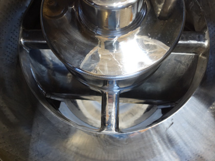 全自動式<br>底部排出型<br>遠心分離機