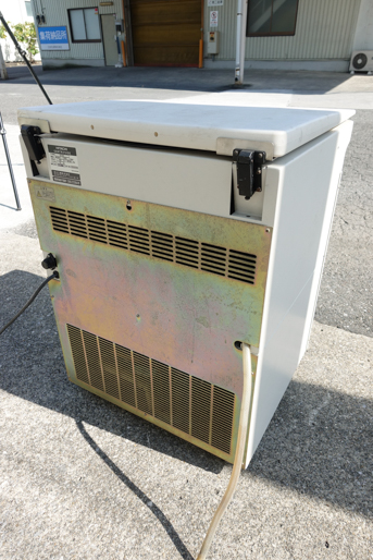 小型冷却型<br>遠心分離機