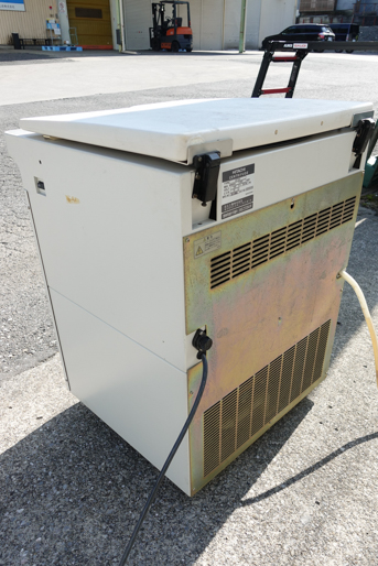 小型冷却型<br>遠心分離機