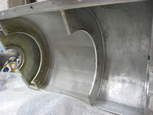 デカンタ<br>連続式<br>遠心分離機