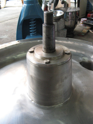 上部排出型<br>遠心分離機<br>バスケット型