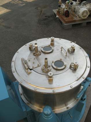 上部排出型<br>遠心分離機<br>バスケット型