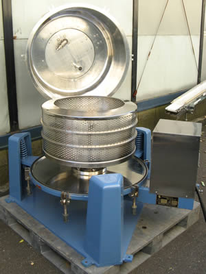 上部排出型<br>遠心分離機<br>バスケット型