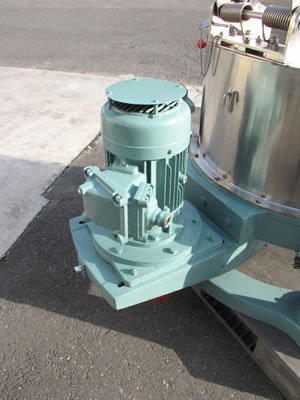 上部排出型<br>遠心分離機<br>バスケット型