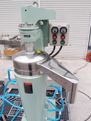 超高速<br>遠心分離機<br><br>シャープレス