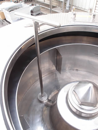 無孔壁<br>遠心分離機