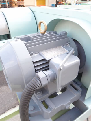 連続式<br>遠心分離機<br><br>デカンター