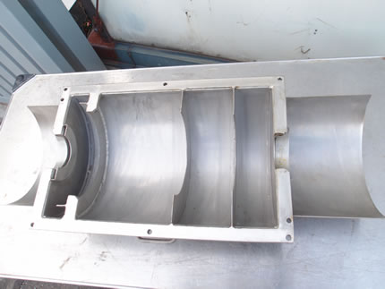 連続式<br>遠心分離機<br><br>デカンター