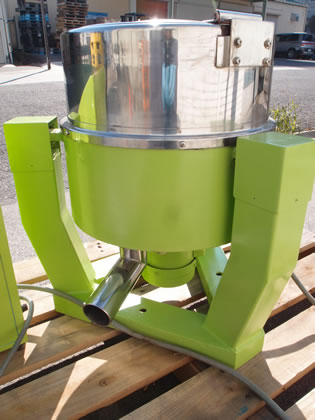 上部排出型<br>遠心分離機