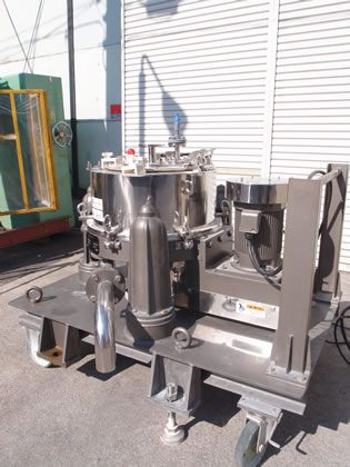 ケーシング<br>開閉型<br>上部排出型<br>遠心分離機